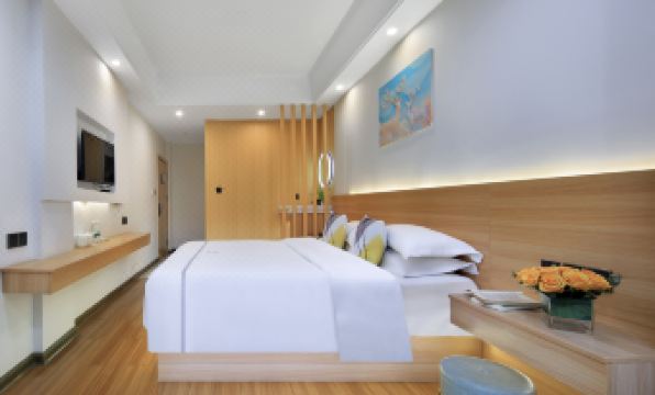 Yuesu Waterfront Hotel