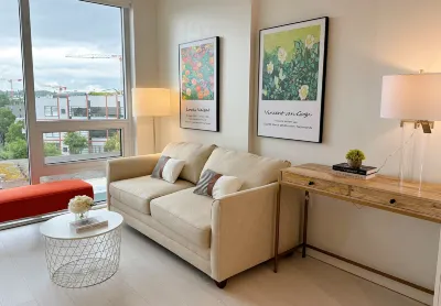 Vancouver Olympic Village 1BR Suite w/ Private Kitchen, Laundry & Parking Hotels in Mount Pleasant