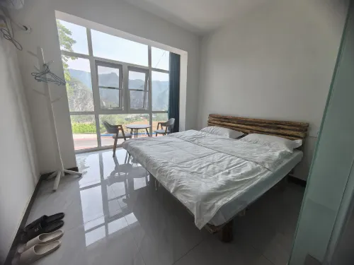 Mengjia Backyard Homestay