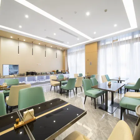 Yeste Hotel (Yizhou Yingbin Road Shizheng Zhongxin Square)