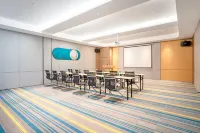 City Comfort Inn Hotel (Fengcheng High-Speed Railway Station Jianyi Avenue)