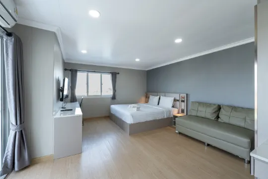 ซูพีเรีย คอนเนอร์ คิง