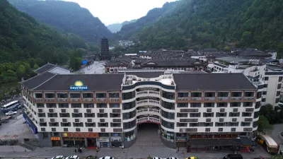 DAYS HOTEL BY WYNDHAM(Zhangjiajie Wulingyuan ) Hotels near Tianzishan
