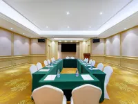 Vienna Hotel (Wanfenglin Airport Branch, Xingyi) Hotels in Xingyi