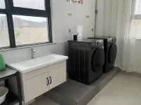 Yuehai Hotel فنادق في قوانغ نان