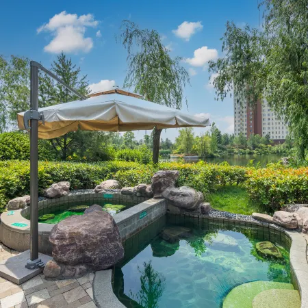 Lushang Spring Lake Resort