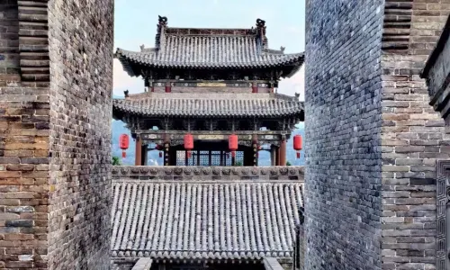 Chong Ning Castle Hotel