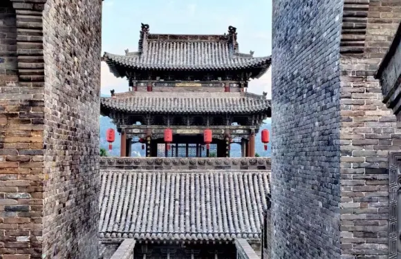 靈石崇寧堡温泉酒店