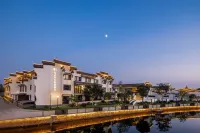 Xitang Wanda Moments Resort Hotel Hotels near Wu Zhen Tomb