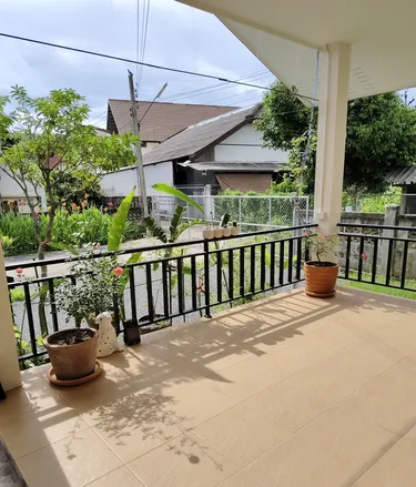 รูปภาพของบ้านรักสงบกลางเวียง