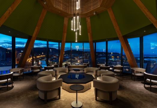 오타루 그란벨 호텔 외관 야경