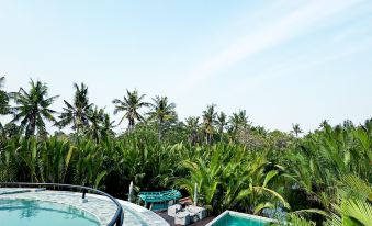 RiverTree Villa & Resort