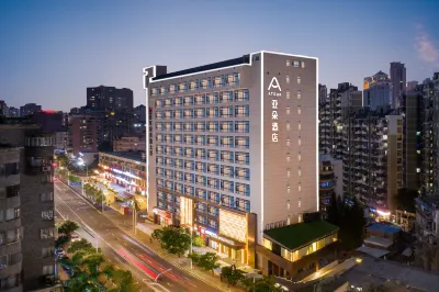 Atour Hotel Xiamen Zhongshan Road General Temple Hotel dekat Xiamen University Campus