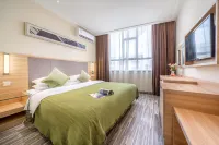 Manfeng Hotel (Zhanjiang Wuchuan New World Plaza Wanhe City) Hotels in Wuchuan