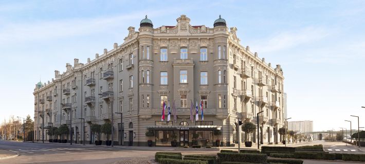 The Bristol Belgrade Hotele w: Belgrad