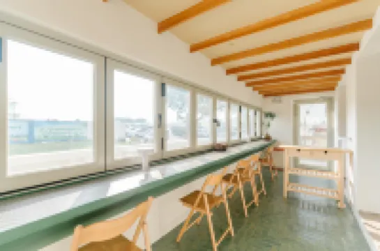 Shijian Hotel (Huoju 8th Street International Coastal Baths)