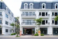 JULIE's HOUSE - A LUXURY APARTMENT IN HUE