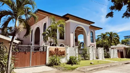 Sangria-Luna Resort and Hotel