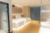 Super 8 Hotel (Anyue County Central Times Square) Hotels in Anyue