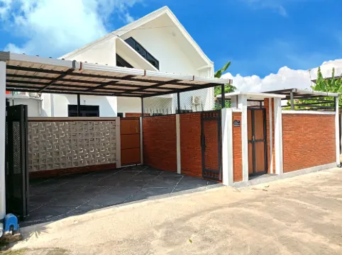 Yustien Homestay Jogja 3 Bedroom - Entire House
