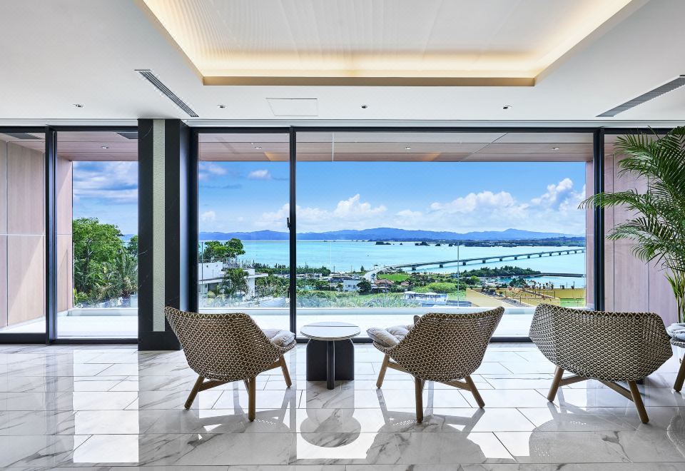 바톤 스위트 오키나와 코우리 아일랜드의 현대적인 인테리어