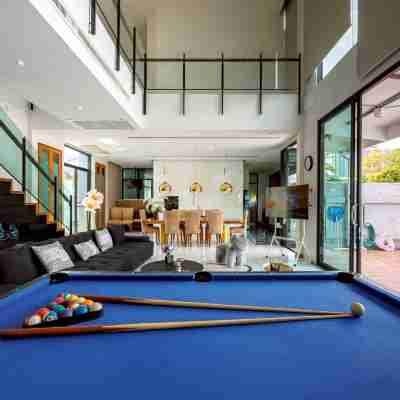 Luxury five-room pool villa Hotel Exterior