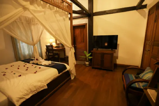 Luang Prabang Royal Palace Museum Hotel