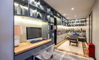 Ozz·nice4·Sealand S Hotel (Chengdu Panda Base Longtansi Metro Station Branch)