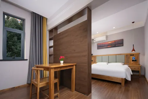 Yuenan Hotel (Tanghe)