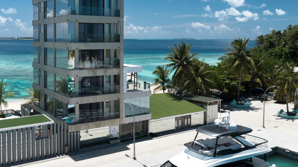 Swarn by Hawks Hotel Kamadhoo Baa Atoll