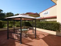 Abode Tuggeranong Hotel a Canberra