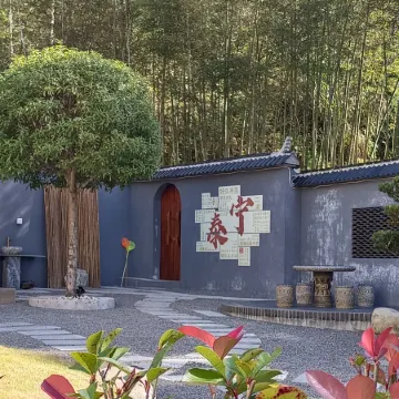 Sunshine Car · Travel original ecological small home hostel