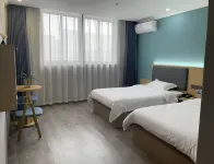 Heng 8 Chain Hotel (Tonglu Xuesheng Road)