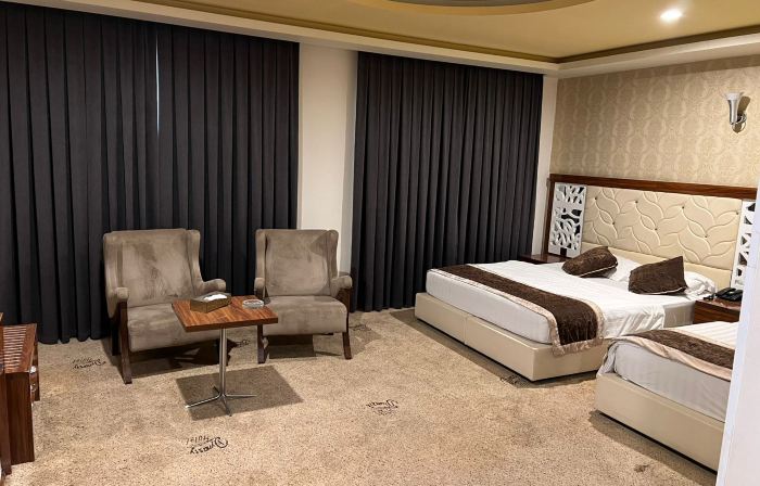 Dynast Hotel