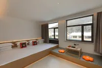 Xueyun Jiahua Resort Hotel (China's Snow Town Scenic Area) - Balkoner