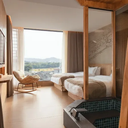 Yuanshe Tangwu · Chinese Wabi-Sabi Hot Springs Boutique Stay
