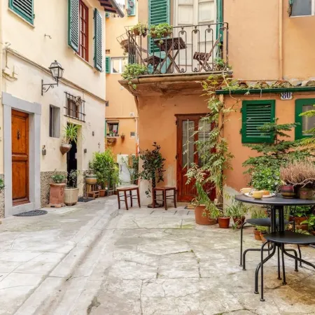 Vintage apartments in the center of Florence