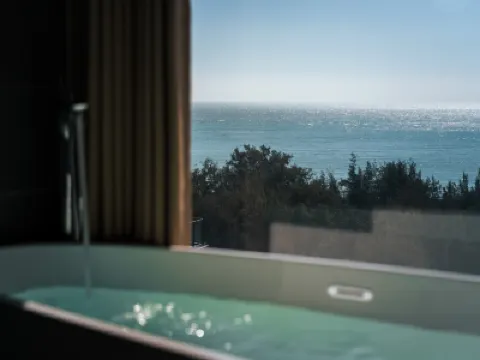 AG Designer Scenic Apartment (Nan'ao Island Qing'ao Bay) Hotels near Qing'aowan Astronomy Square