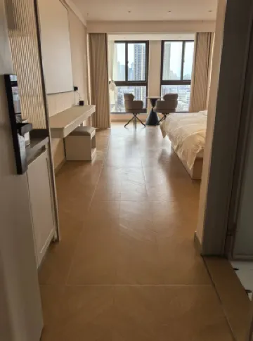 塗鴉飯店（河南博物院白廟地鐵站店） 鄰近鄭州輕工業大學(東風校區)的酒店