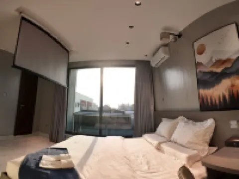 FeiFan Chinese Selected Hotel ラゴスのホテル