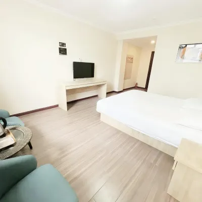Heyue Express Hotel (Nanjing Road Branch, General Hospital of Tianjin Medical University) Hotels near Jingyuan Garden