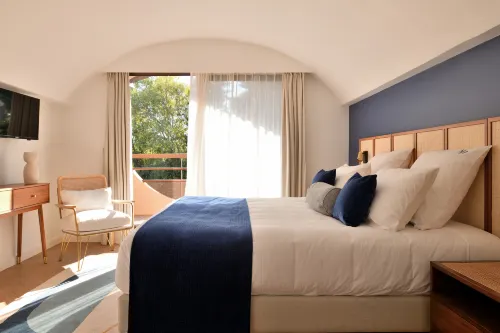 ลา เรเซิร์ฟ เอสเตเรล