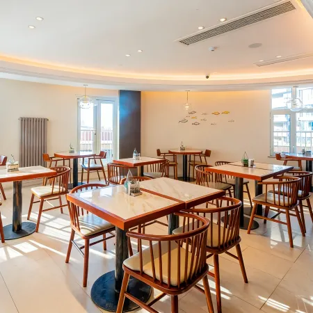 Yitel Collection Hotel (Qingdao Railway Station Zhanqiao Seaview)