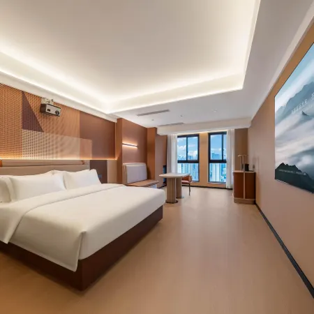 Zhengzhou Four Seasons Hampton Hotel (Henan Museum Baimiao Subway Station) Отели рядом с достопримечательностью «Хэнаньский факультет легкой промышленности (Yuan Tin Campus)»