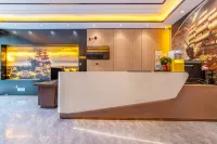 Jingzu E-sports Inn · Luchuan Diwang Square