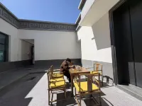 Chaka Salt Road Hotel - Gym