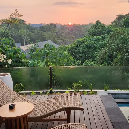 The Falken Bali Villa Отели рядом с достопримечательностью «Пляж Кедунгу»