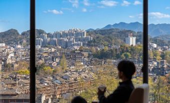 Valley Flowers Memory Phoenix Ancient City(Free Coffee &tea,Self-service Laundry &Drying)