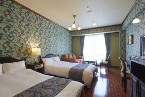 Old England Dogo Yamanote Hotel