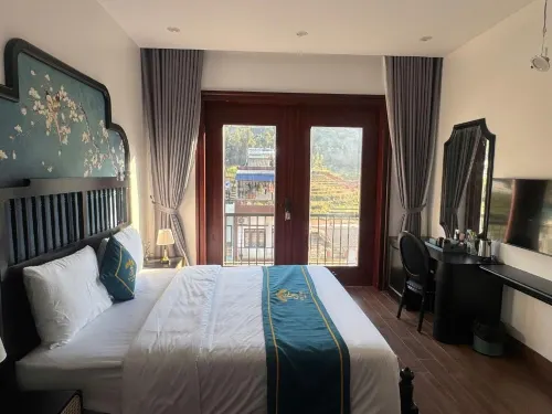 Son Tinh Hotel